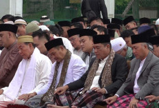 Bupati Muba HM Toha Santuni Veteran dengan THR