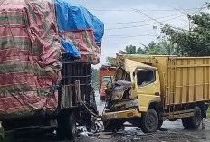 Cold Diesel vs Isuzu Tabrakan di Jalintim, Satu Sopir Tewas