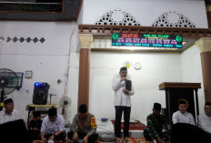 Bupati Joncik Muhammad Pererat Silaturahmi dengan Warga Pendopo