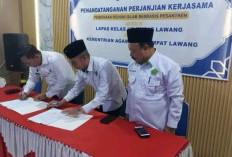 Lucurkan Pembinaan Rohani Berbasis Pesantren
