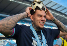 Ederson Berencana Tinggalkan Manchester City