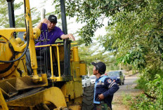 Wako Pimpin Aksi Bersih-bersih Akses Bandara Atung Bungsu