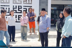 Kunjungi Masjid Az Zahro, Bupati Lahat Bursa Zarnubi Beri Pesan Tegas: Hidupkan Bazar dan Kembangkan UMKM!
