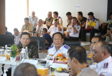 Bahas Sungai Musi dan Status Bandara SMB II
