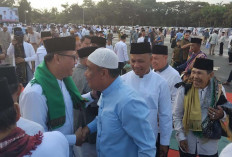 Pj Bupati dan Mantan Bupati Bersatu dalam Sholat Idul Adha