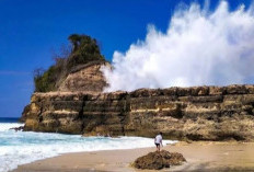 Pantai Sine, Surga Tersembunyi di Tulungagung dengan Pesona Alam yang Memukau