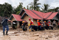 DPR Panggil Mendikdasmen, 1.009 Sekolah di Sumatra Lumpuh Akibat Banjir