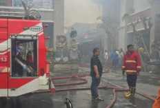 Kebakaran Hebat di Pasar Ubud, Gianyar: Api Diduga Berasal dari Kios Kain dan Baju