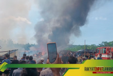 Tragis! Kebakaran Hanguskan 37 Kios di Pasar Pulau Mas Empat Lawang, Kerugian Capai Rp700 Juta