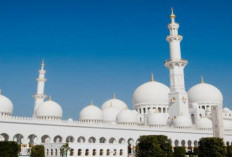Menjelajahi Pesona Wisata Religi di Timur Indonesia: 7 Masjid Terbaik di NTT