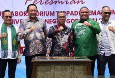 Mendiktisaintek Dorong Hadirnya KIP Daerah: Solusi Strategis untuk Pemerataan Beasiswa Mahasiswa