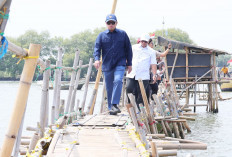Emak-emak Desa Kohod Girang Pagar Laut Beserta SGHB Dicabut