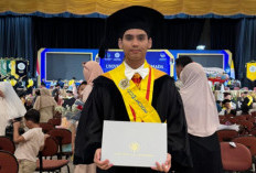 Luar Biasa! Baru 25 Tahun, Rizky Aflaha Raih Gelar Doktor Termuda UGM, Punya 40 Publikasi Internasional!