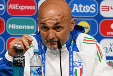 Pelatih Timnas Italia Terlibat Adu Mulut