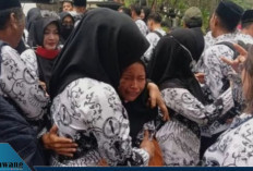 Tangis Guru PPPK Paruh Waktu Pecah di DPRD Tulungagung, Gaji Tinggal Rp300 Ribu! Nasib 1.600 Pendidik Kian Ter