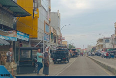 Satpol PP Empat Lawang Bertindak Tegas, Pedagang Pilih Bongkar Sendiri Sampai Malam