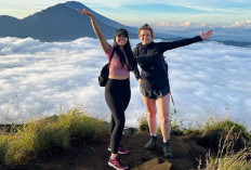 Melihat Gunung Batur, Surga Pendaki Pemula dengan Pesona Sunrise di Atas Awan