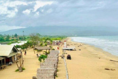 Viral! Pantai Kedu Warna di Lampung Ini Tawarkan Pemandangan Gunung & Pulau Krakatau Sekaligus