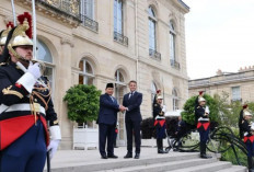 Menhan Prabowo Subianto Bertemu Presiden Emmanuel Macron di Istana Elysee