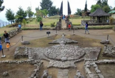 Nekat Mesum di Candi Cetho, Nasib Tragis Wanita Ini Bikin Merinding!