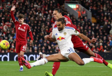Liverpool Tertahan Leeds