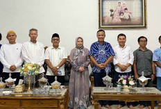 MD KAHMI Silahturahmi Kunjungi Kediaman Ketua DPRD