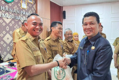 Pemkab Muba Salurkan Cadangan Pangan
