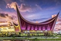 Jejak Spiritualitas di Ranah Minang: Wisata Religi yang Menenangkan Hati