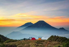 7 Gunung Ramah Pemula di Indonesia dengan Pemandangan Spektakuler