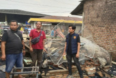 Kebakaran Melanda Warung di Samping Pasar B Srikaton: Kerugian Total Capai Rp 50 Juta