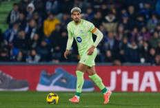 Manchester United Siap Bajak Araujo dari Barcelona