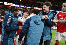Dowman Cetak Sejarah, Arsenal Kokoh di Puncak Klasemen
