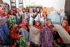 Ketua IAD Sumsel Coba Buat Dodol Nanas!