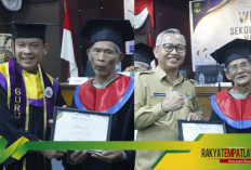 Pj Bupati Empat Lawang Fauzan Khoiri Buka Gelar Wisuda Sekolah Lansia, Langkah Nyata Pemberdayaan Usia Senja