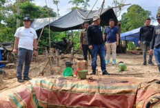 Polisi Jambi Ungkap Puluhan Sumur Minyak Ilegal di Batas Jambi-Sumsel