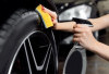 Cara Membuat Ban Mobil Kinclong dan Hitam Seperti Baru, Ini Tips Lengkapnya!