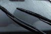 Rahasia Kaca Mobil Tetap Kinclong: Air Wiper + Sabun Cuci Piring?