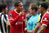 Van Dijk Geram, Gordon Kartu Merah