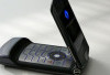 Motorola Razr V3: Ponsel Tipis yang Bikin Dunia Terpukau Lagi