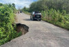 Jalan Poros Pendopo - Tebing Tinggi Terancam Putus