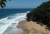 Pantai Tirang, Permata Tersembunyi di Semarang yang Kian Diminati Wisatawan
